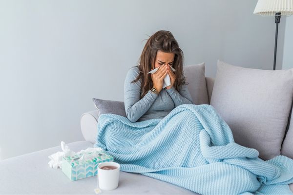 Cảm cúm cũng có thể là nguyên nhân gây ù tai